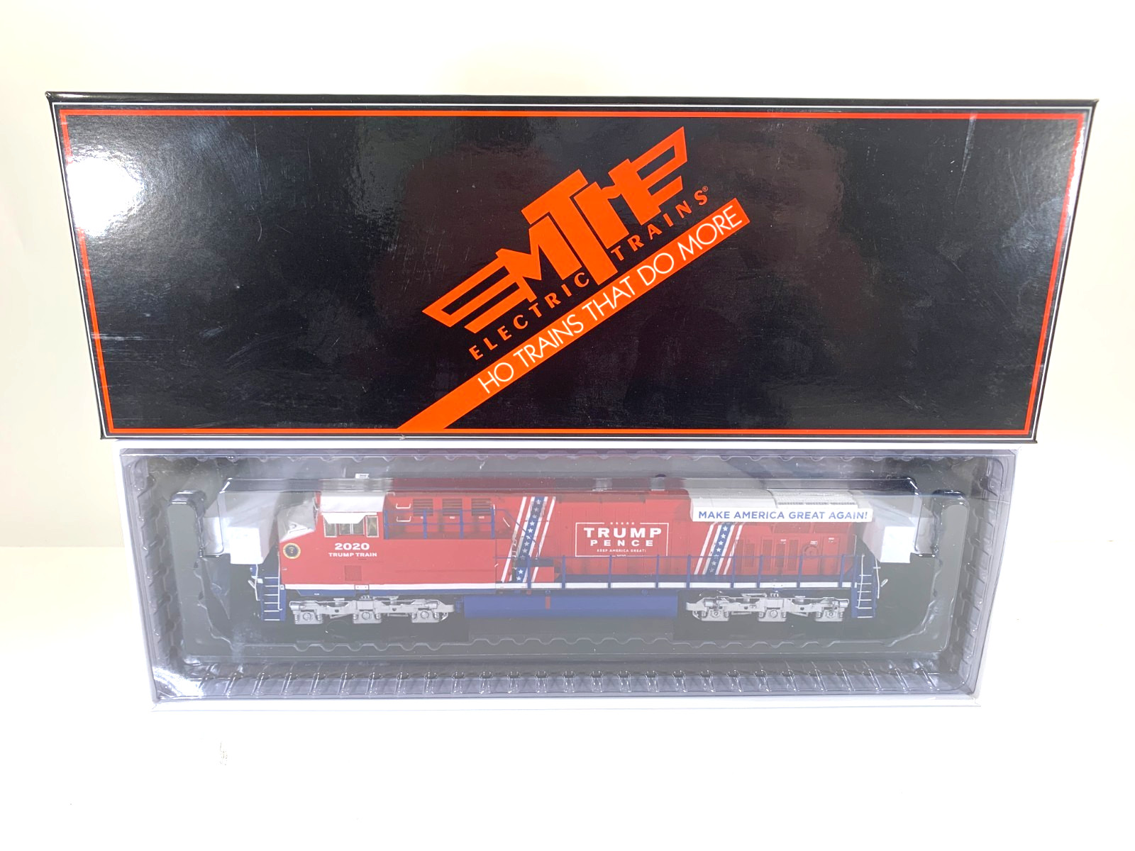HO MTH 80-2415-1 Trump ES44AC Diesel #2020 w/ Proto 3.0 & Flashing Lights /Voice