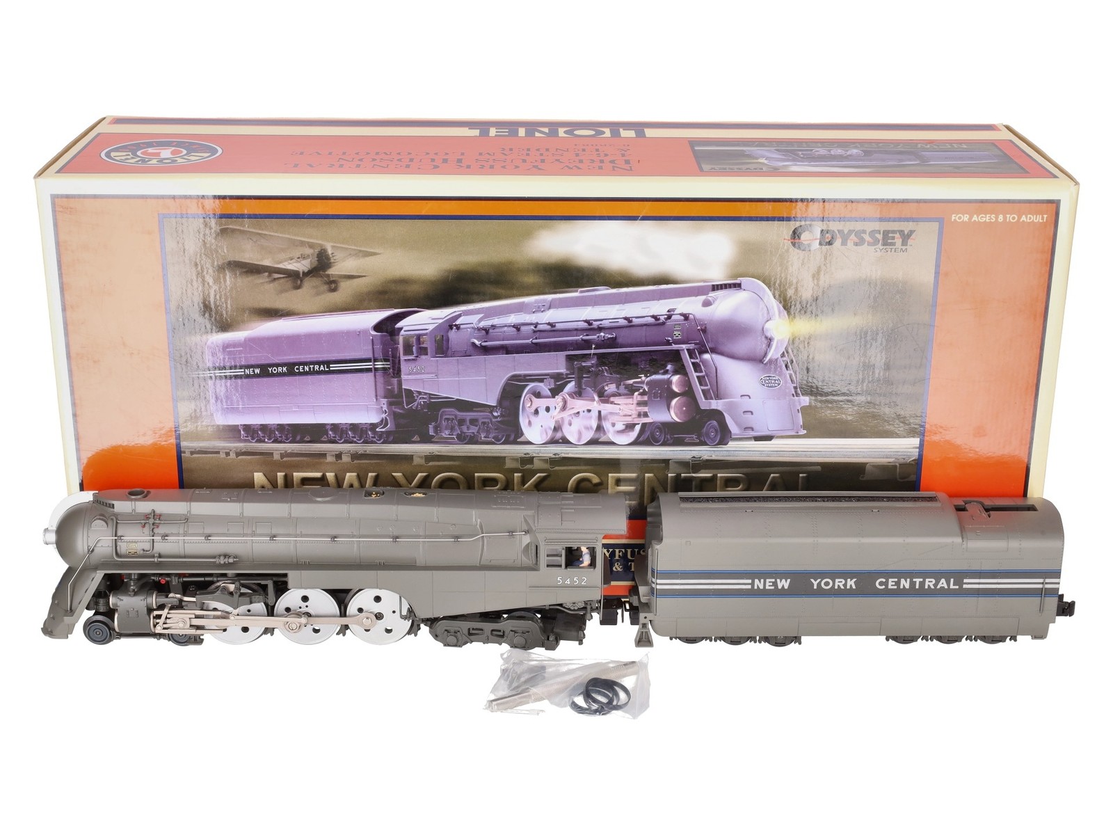 Lionel 6-28084 O NYC Dreyfus Hudson Steam Locomotive & Tender #5452 w/ TMCC EX