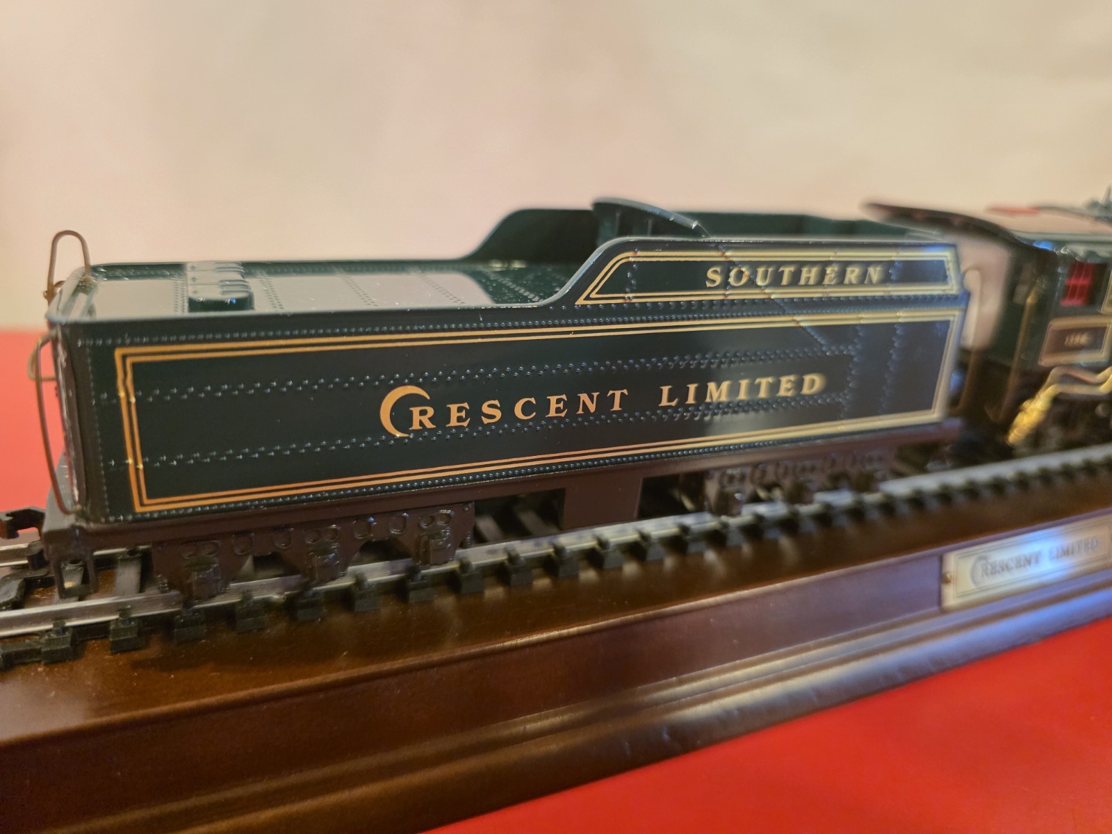 Franklin Mint Train Crescent Limited Steam Locomotive with Rail #1396