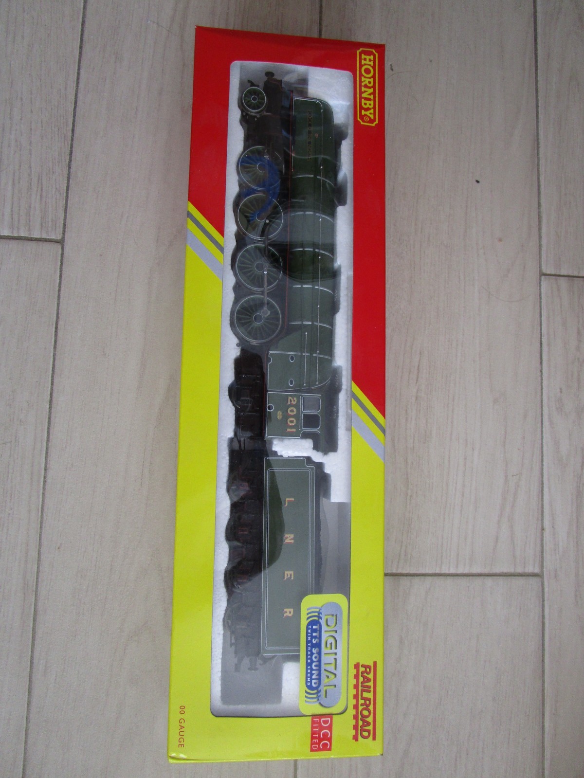 HORNBY 4-6-2 Peppercorn Tornado Class A1 “BRITISH RAILWAYS BR” DCC Fitted OO