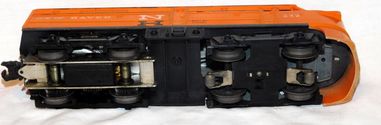 Scarce Lionel 232 New Haven A Alco Diesel 1962 only Runs Black Stripe Postwar