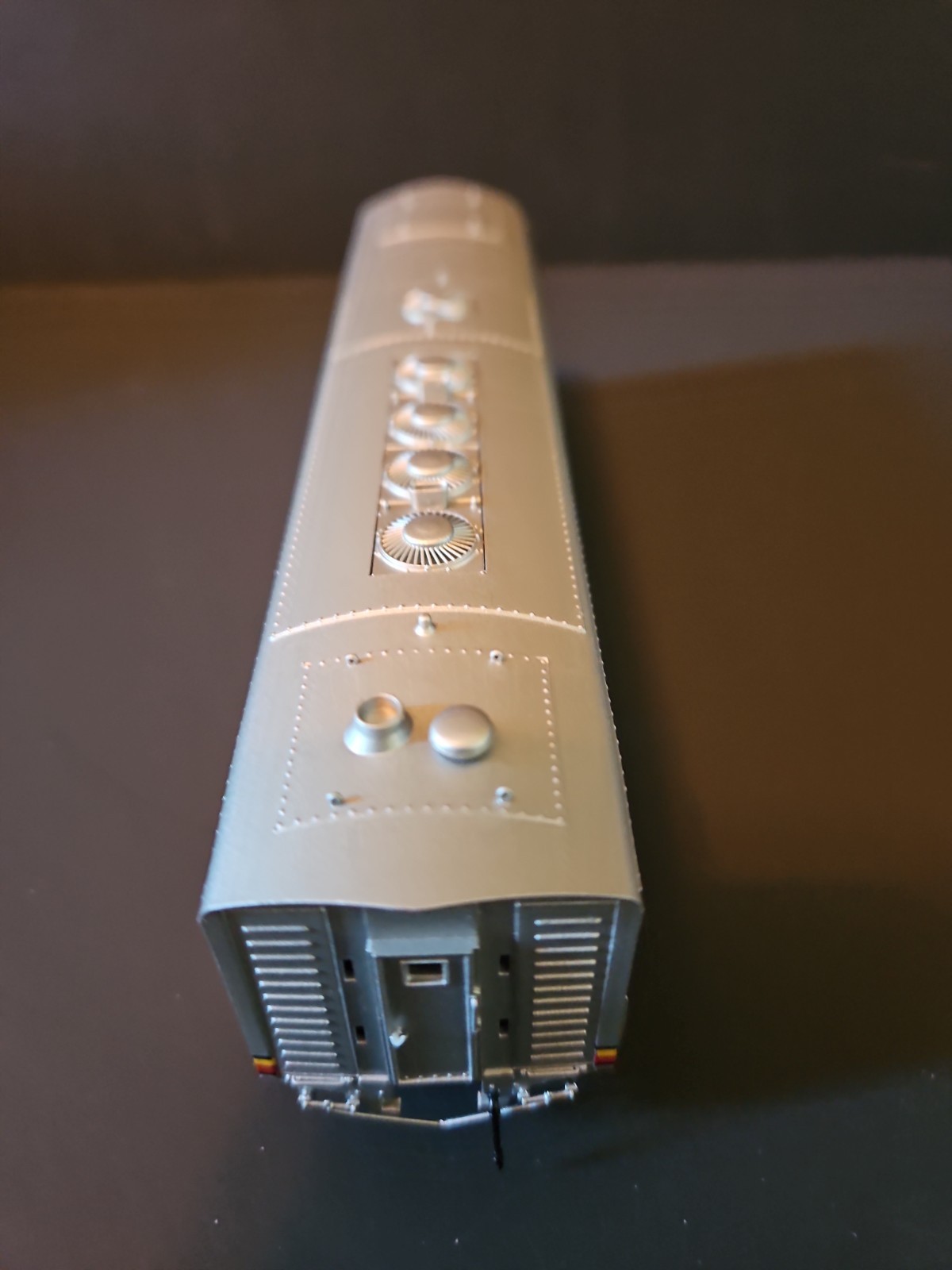 Broadway Limited AT&SF War Bonnet – EMD F7 B AT&SF #37A Parts only