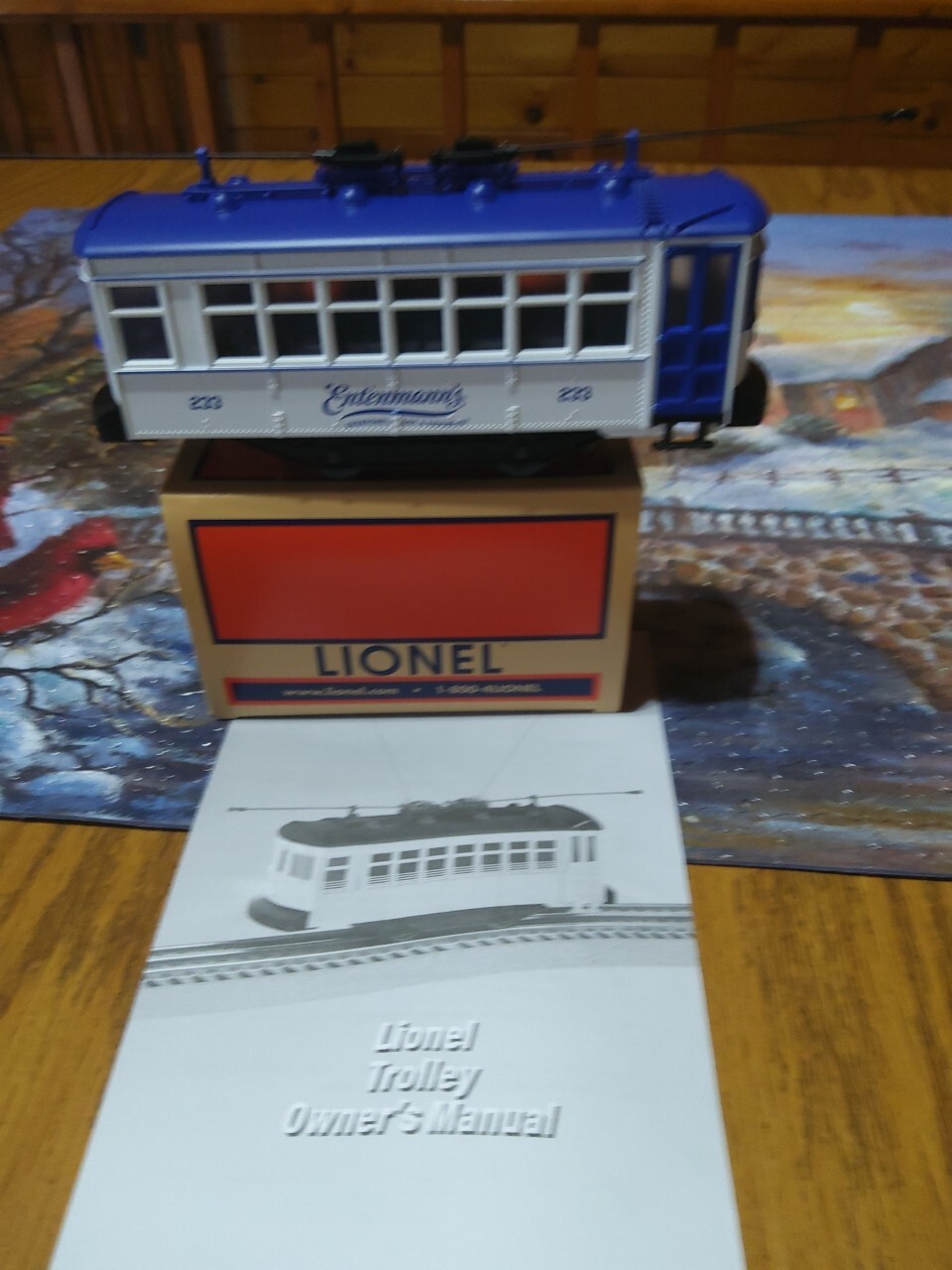 LIONEL 2301430,( METCA ) ENTENMANNS TROLLEY CAR. ( NEW )