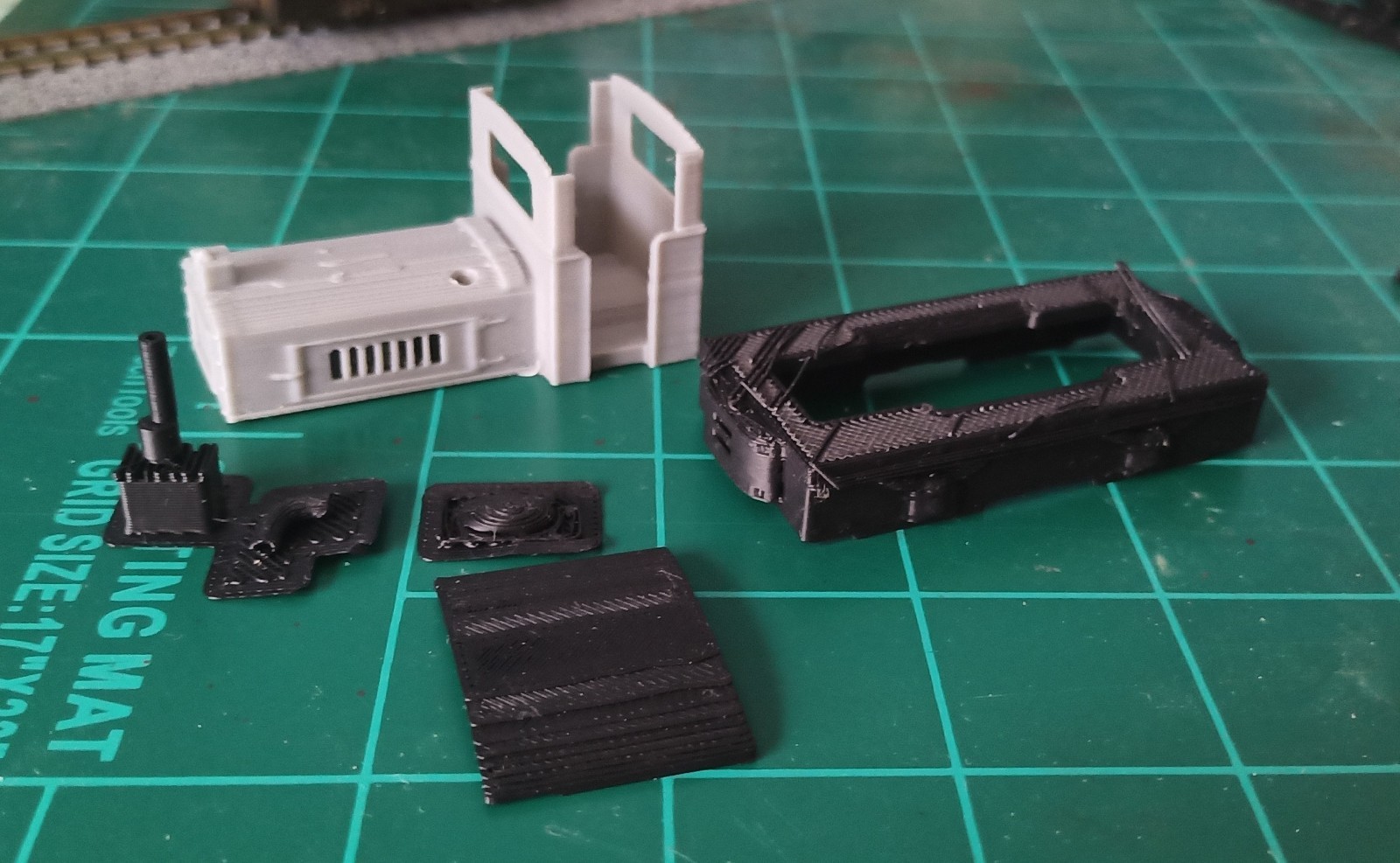 On18 DIESEL LOCO Switcher Use With Kato 11-109 chassis. Not Included 3D Print.