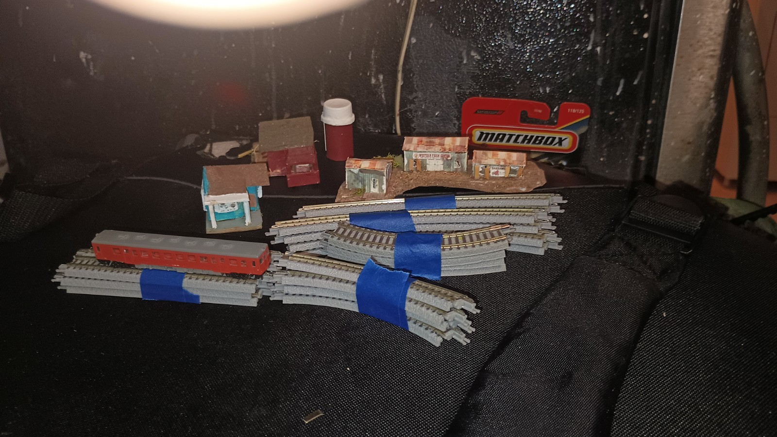 Pre-owned Z Scale Train Set. Battery Operated Control Few Houses Engine Track.