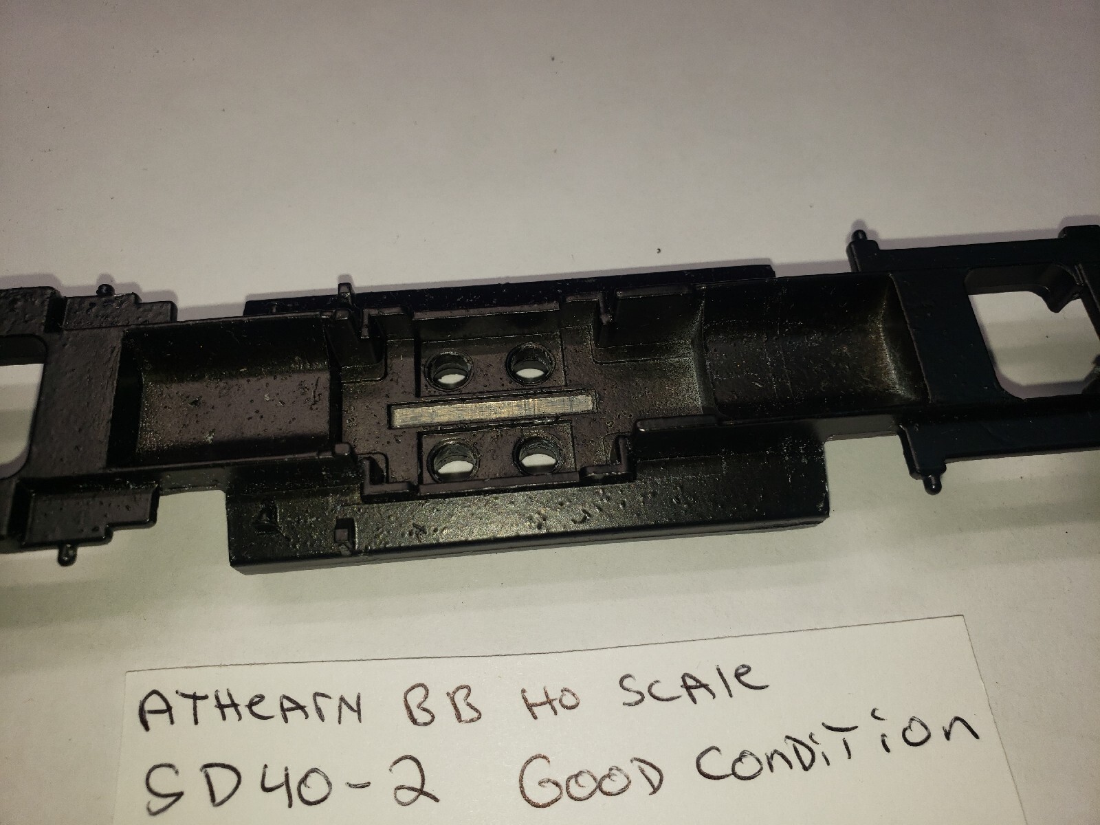 SD40-2 DIECAST METAL UNDERFRAME CHASSIS 45019 HO SCALE LOCOMOTIVE