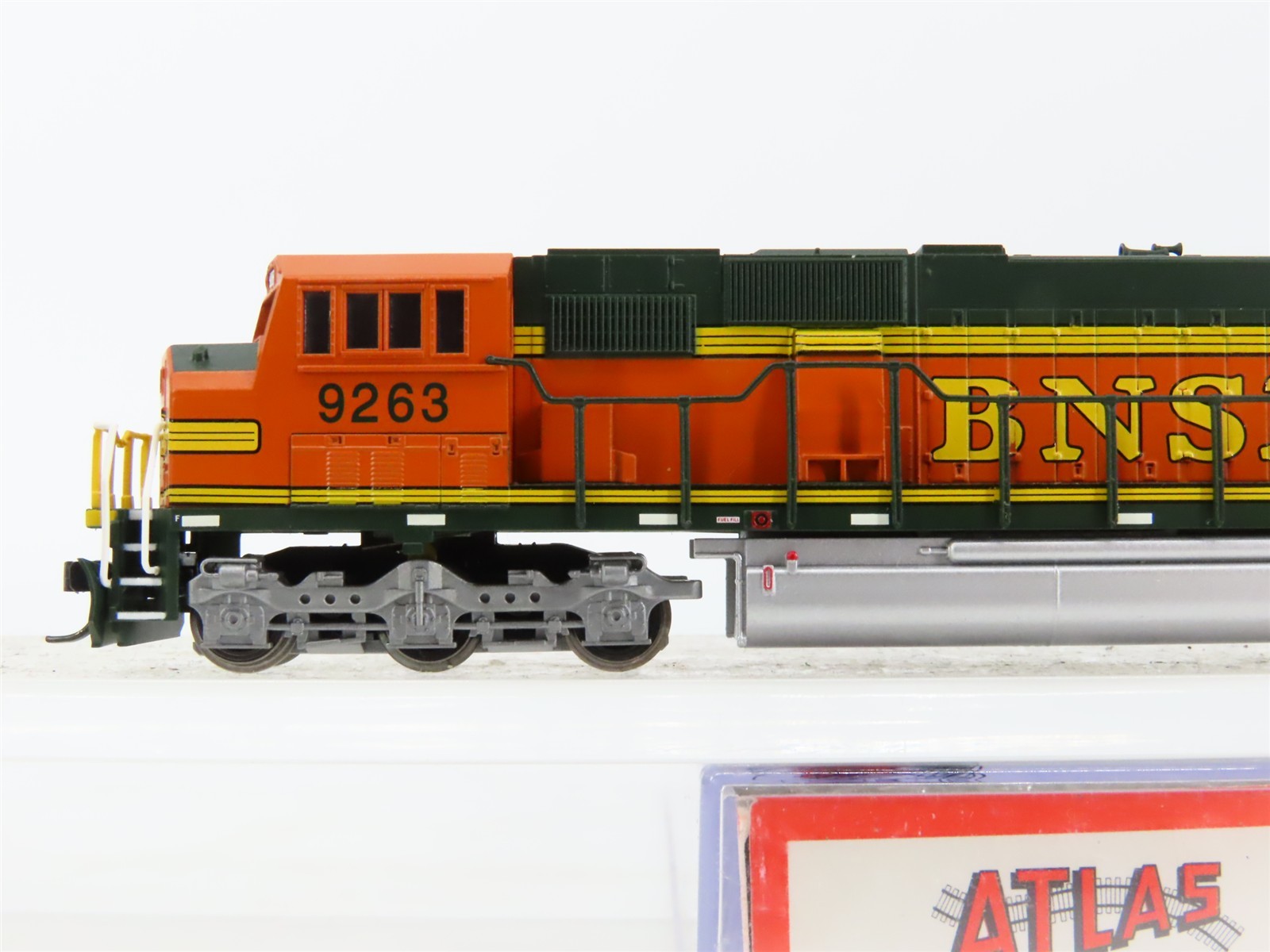 N Scale Atlas 49269 BNSF Railway SD60M Diesel Locomotive #9263 – DCC Ready