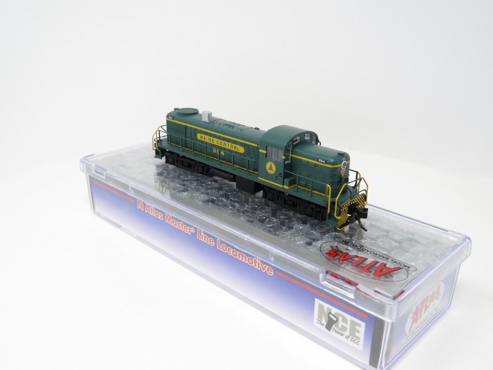 Atlas N 40005041 DCC Maine Central MEC #554 RS-2 Diesel Switcher Locomotive