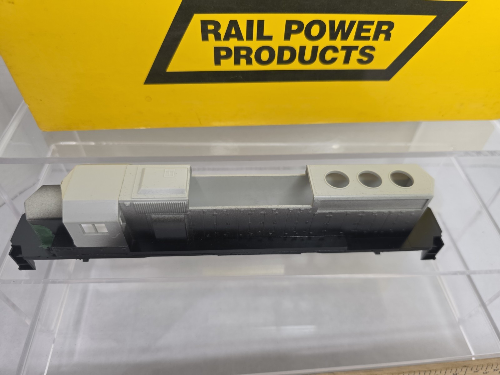 Incomplete Rail Power Products HO Scale SD40 Undecorated Shell Asis
