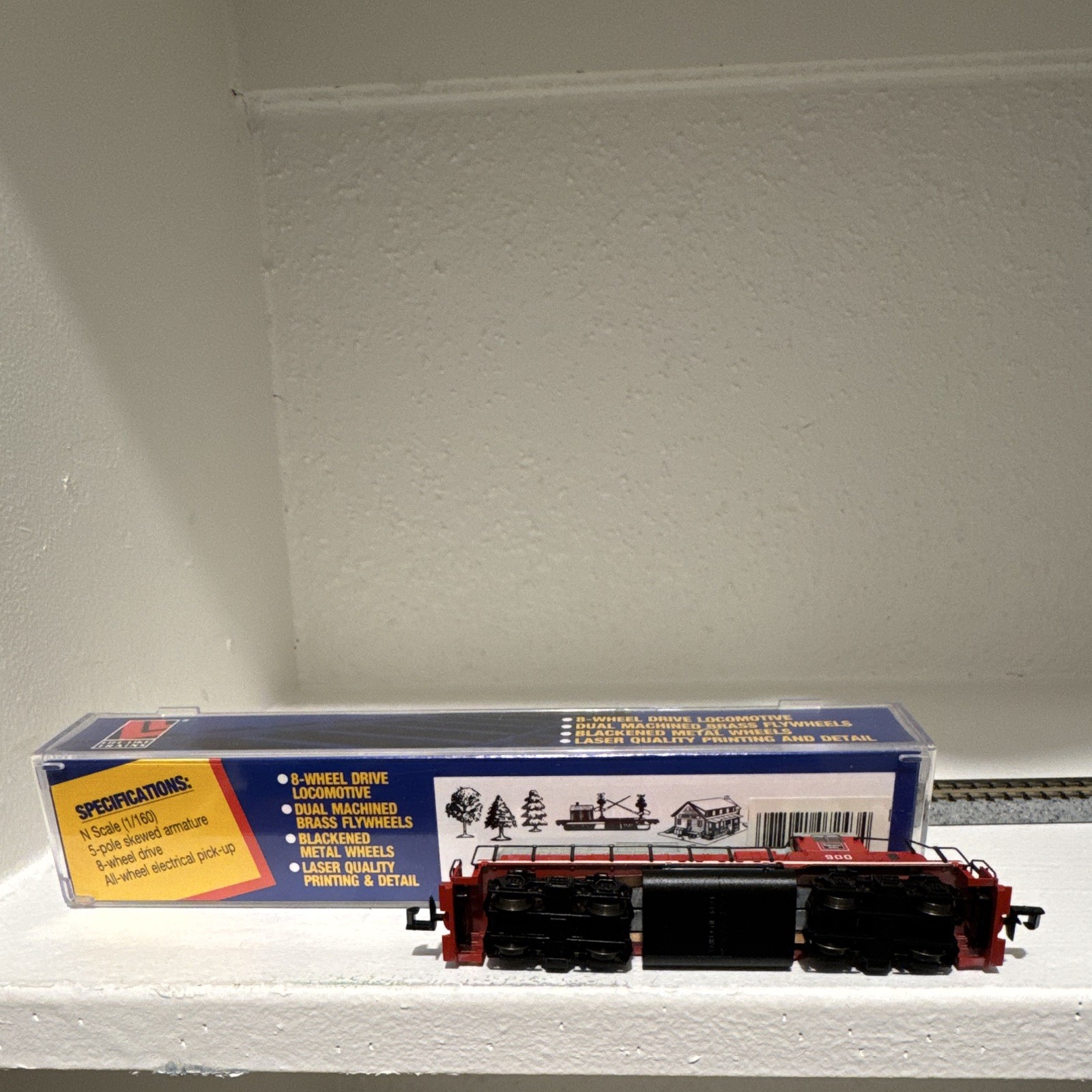 Life Like N Scale GP-20 Diesel Loco Burlington 900 Analog DC Light MPN 7243