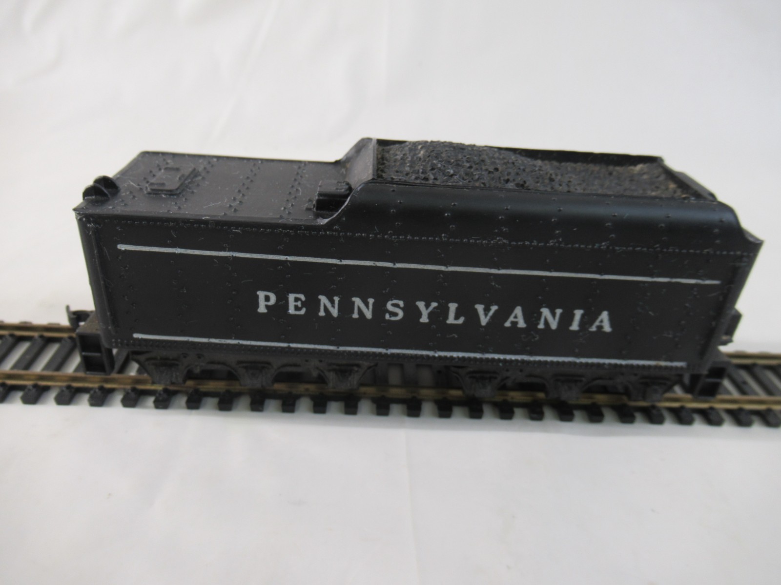 HO Vintage Mantua Tyco Pennsylvania PRR Coal Tender, Plastic