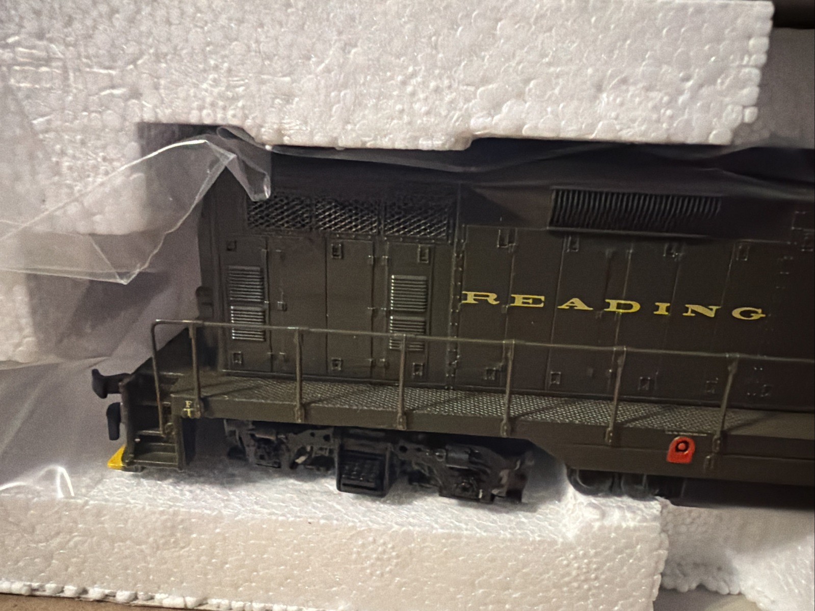 Atlas Classic #8419 HO-Scale READING EMD GP7 Diesel Locomotive Engine No Number