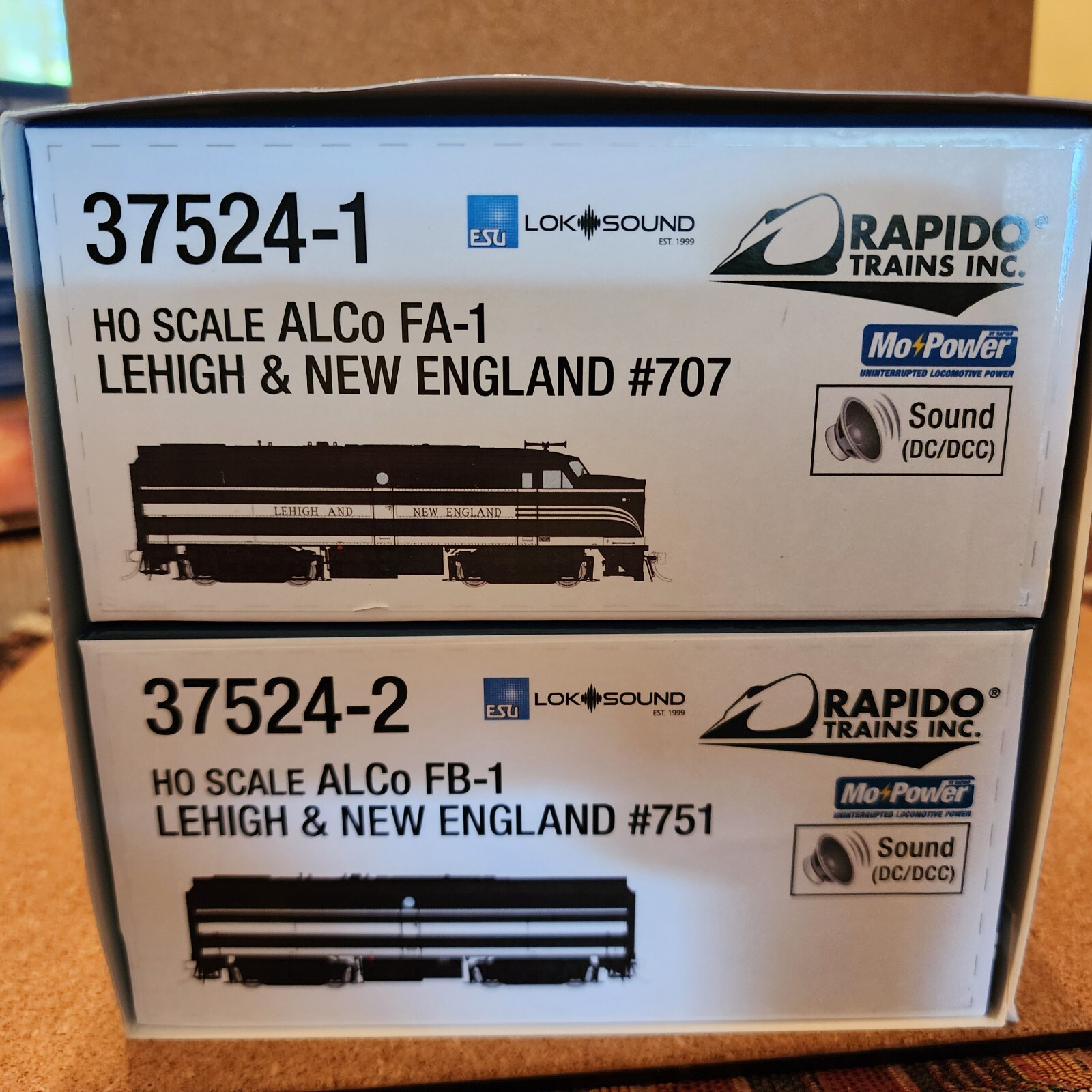 RAPIDO 37524 HO ALCO FA/FB Lehigh and New England RR 707 / 751 ESU DCC & SOUND