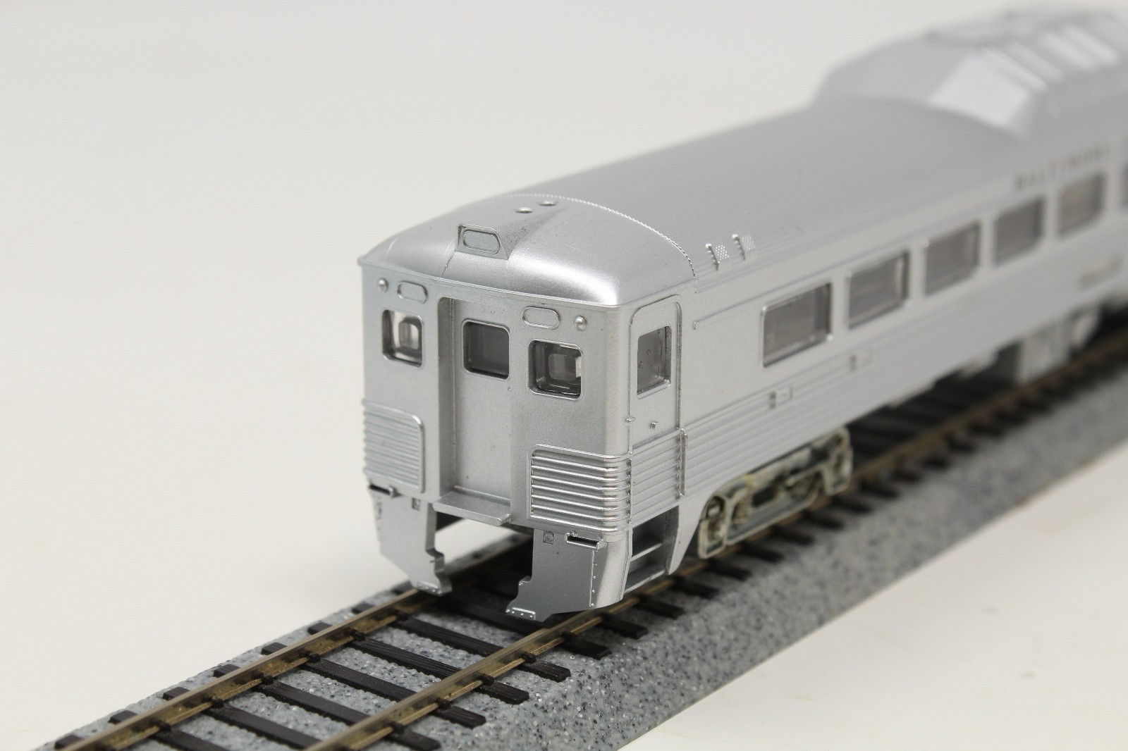 HO Athearn 2173 RDC-1 Powered Locomotive Baltimore & Ohio B&O Silver