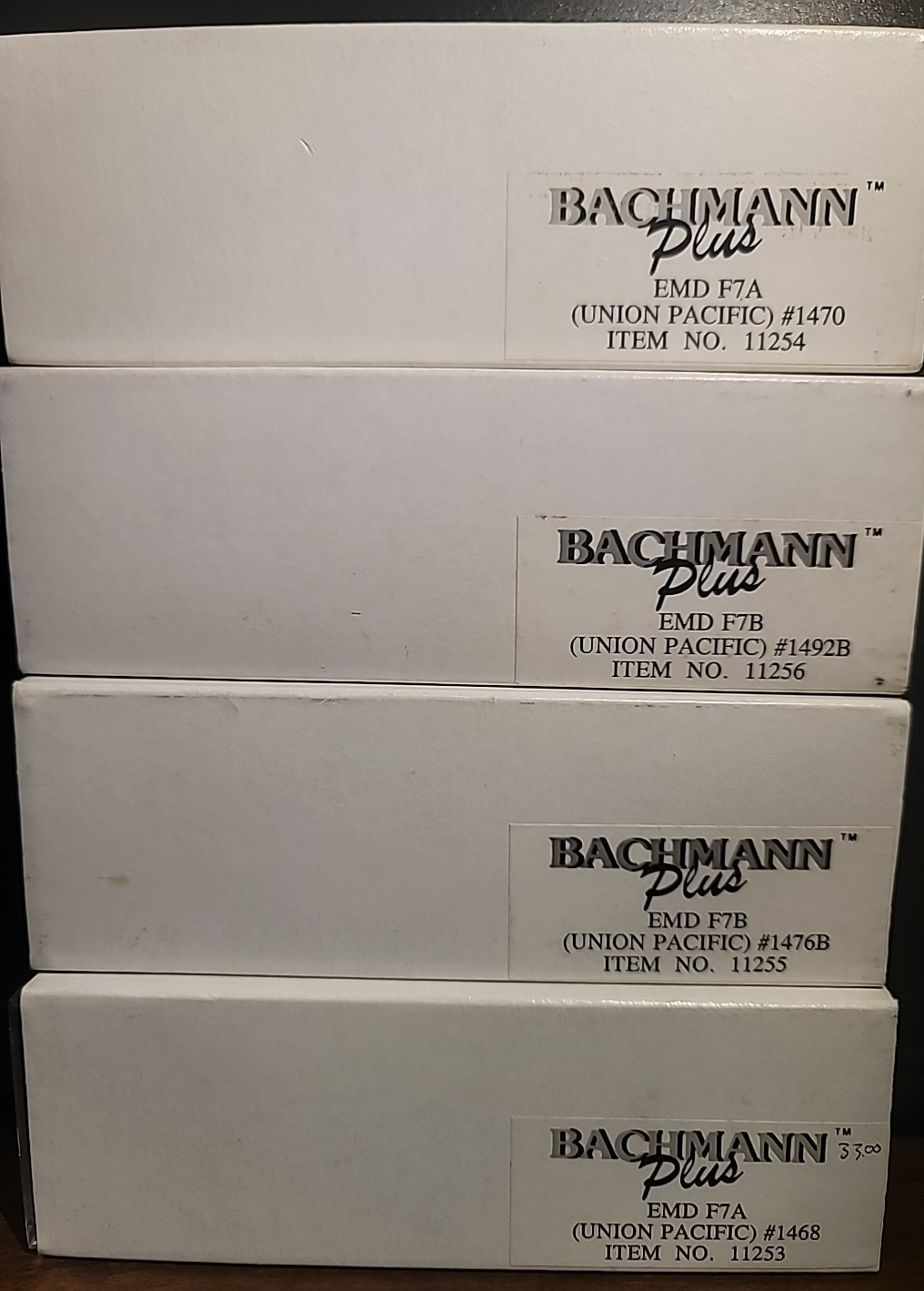BACHMANN PLUS EMD F7 A-B-B-A UNIONPACIFIC ROAD# 1470, 1476B, 1492B, 1468 powered