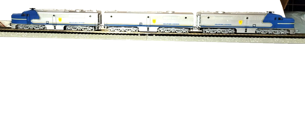 N Con-Cor 1-002111/2051 Delaware & Hudson PA/PB/PA Locomotive set