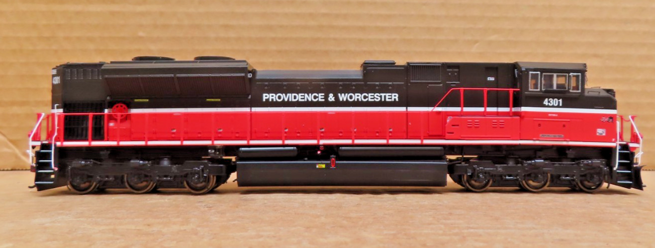 ATHEARN GENESIS 70684 PROVIDENCE & WORCESTER SD70M-2 #4301 W/DCC/SOUND/LEDs HO