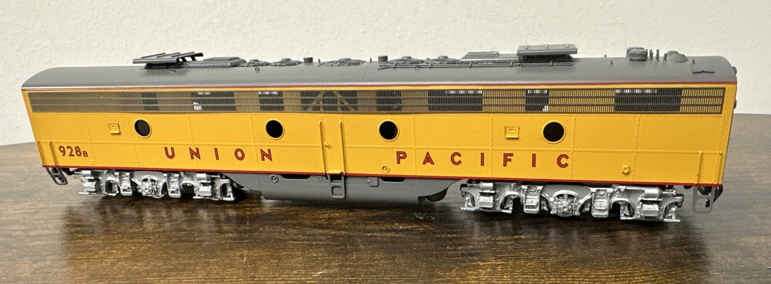 Challenger Imports, Ltd. HO Brass #2467.1x Union Pacific E9B #928B Factory Paint