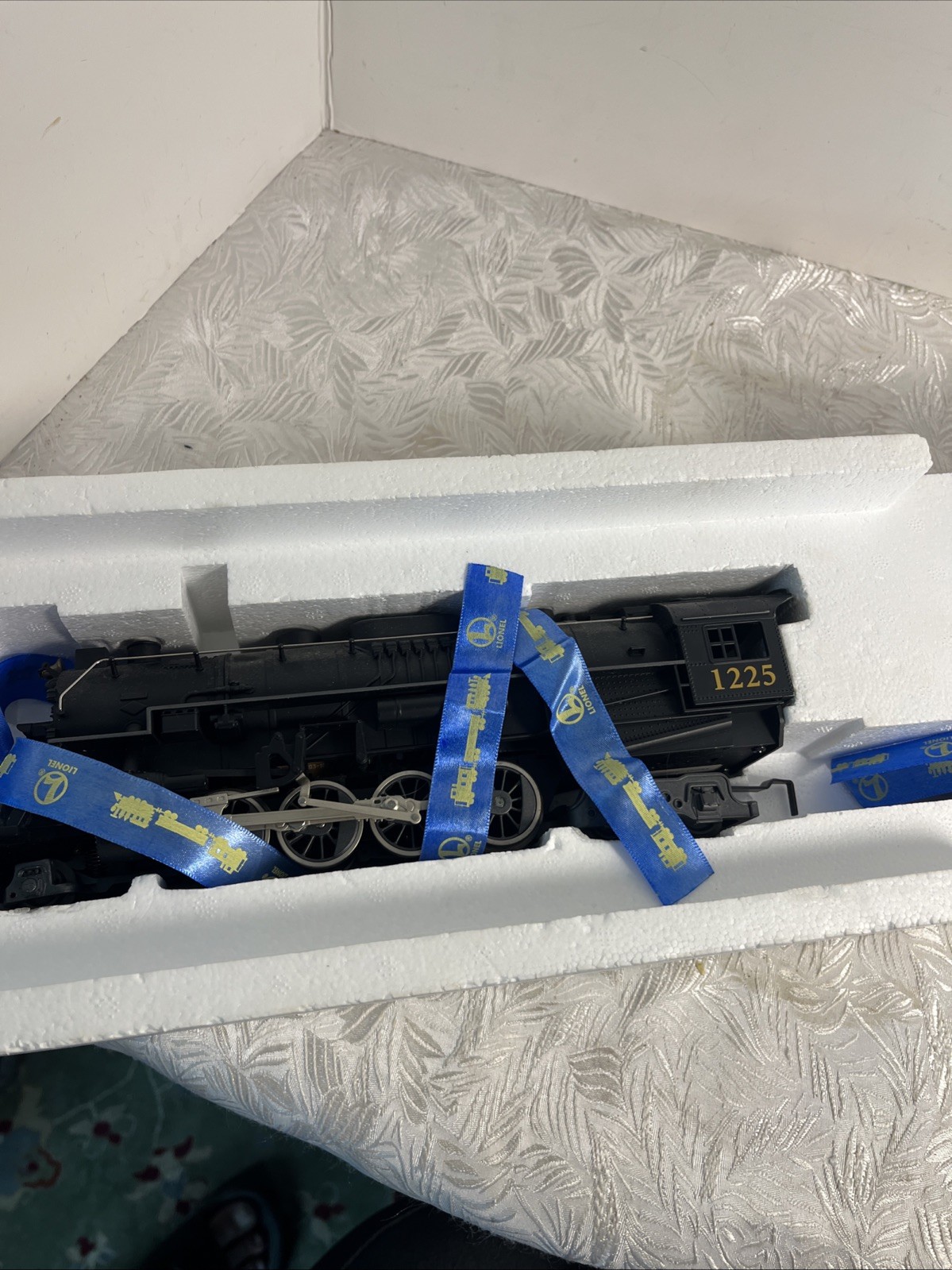 Lionel 6-28649 O Polar Express 2-8-4 Berkshire Steam Locomotive & Tender #1225