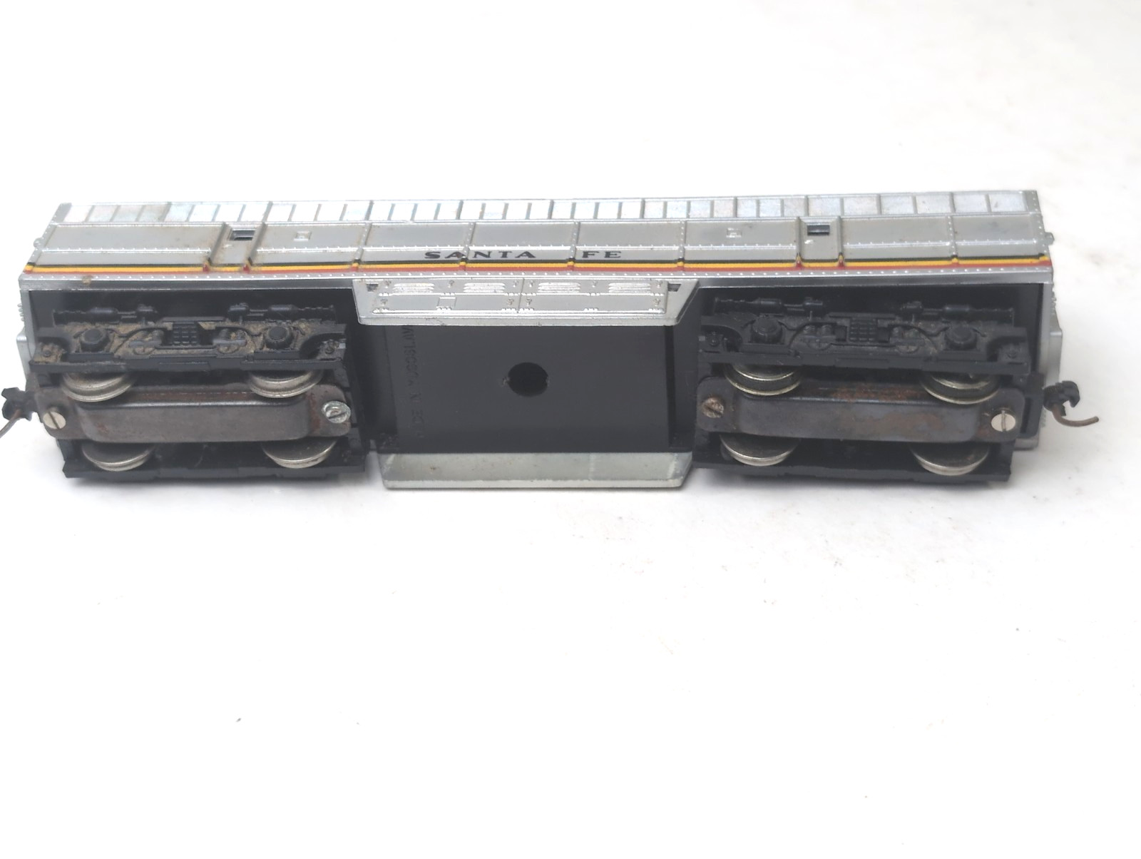 RIVAROSSI – FM C-Liner B Unit Deisel Locomotive (Unpowered) “SANTA FE’ – HO