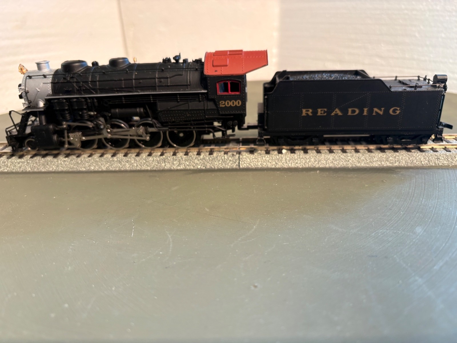 TESTED Bachmann 2-8-0 Consolidation Reading & Tender # 2000 (26-744)