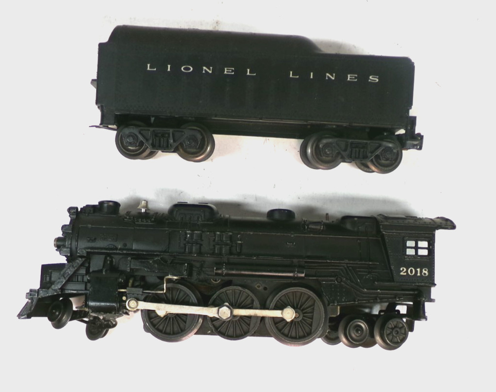 O gauge Lionel steam engine #2018 (lot 3703)