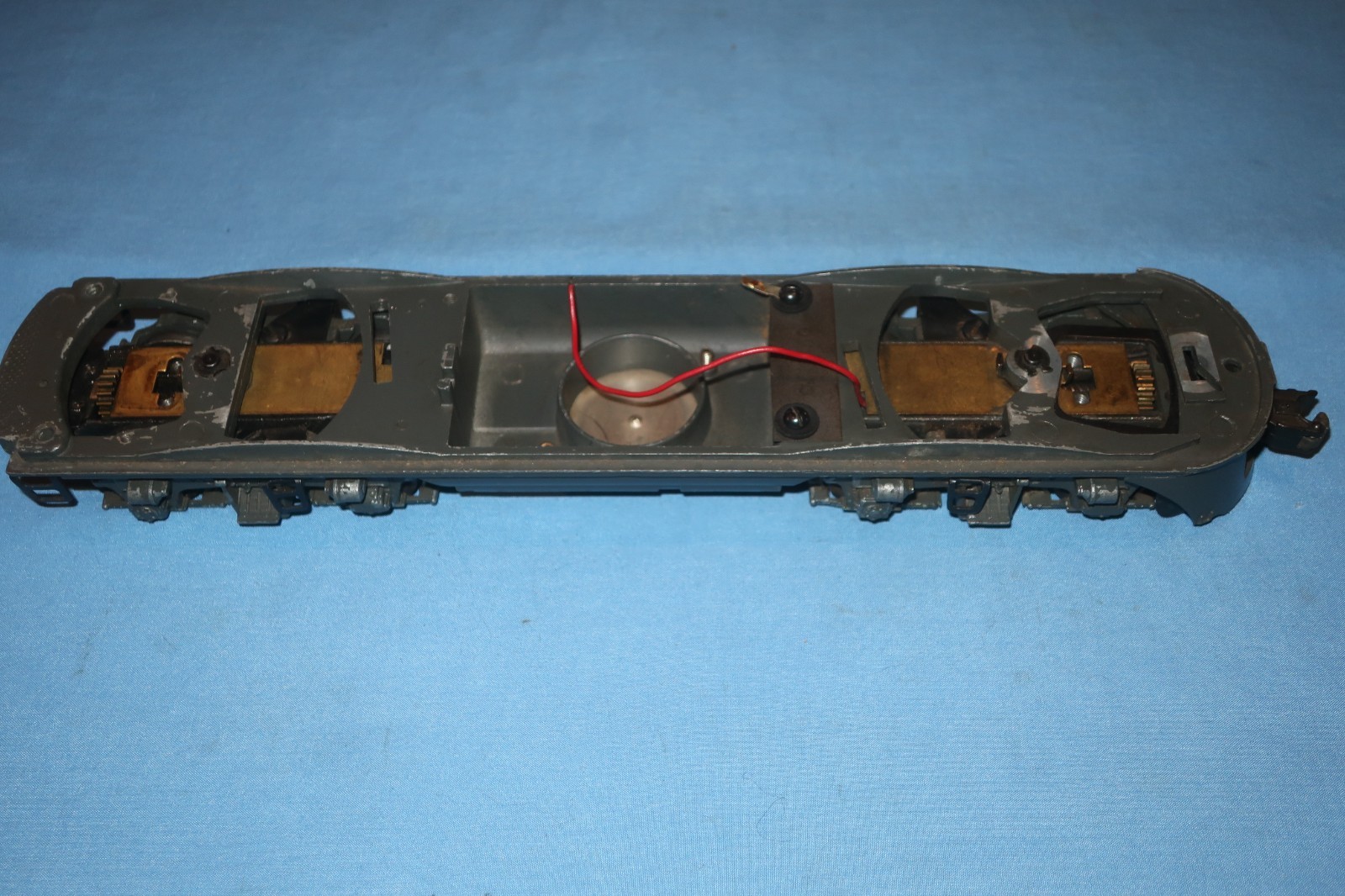 Lionel #2344 New York Central F3 Diesel Locomotive Powered Unit Frame w/Trucks