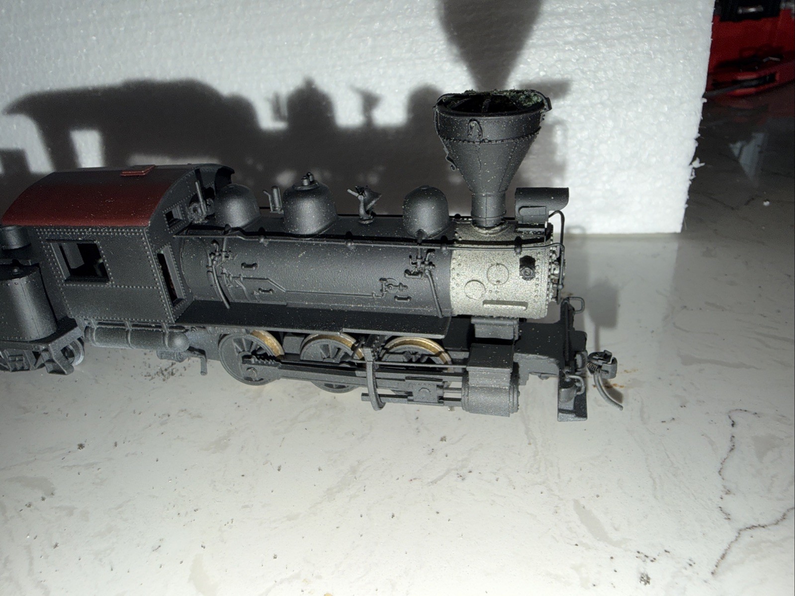 roundhouse 0-6-0 steam locomotives 2 & 3rd Tender