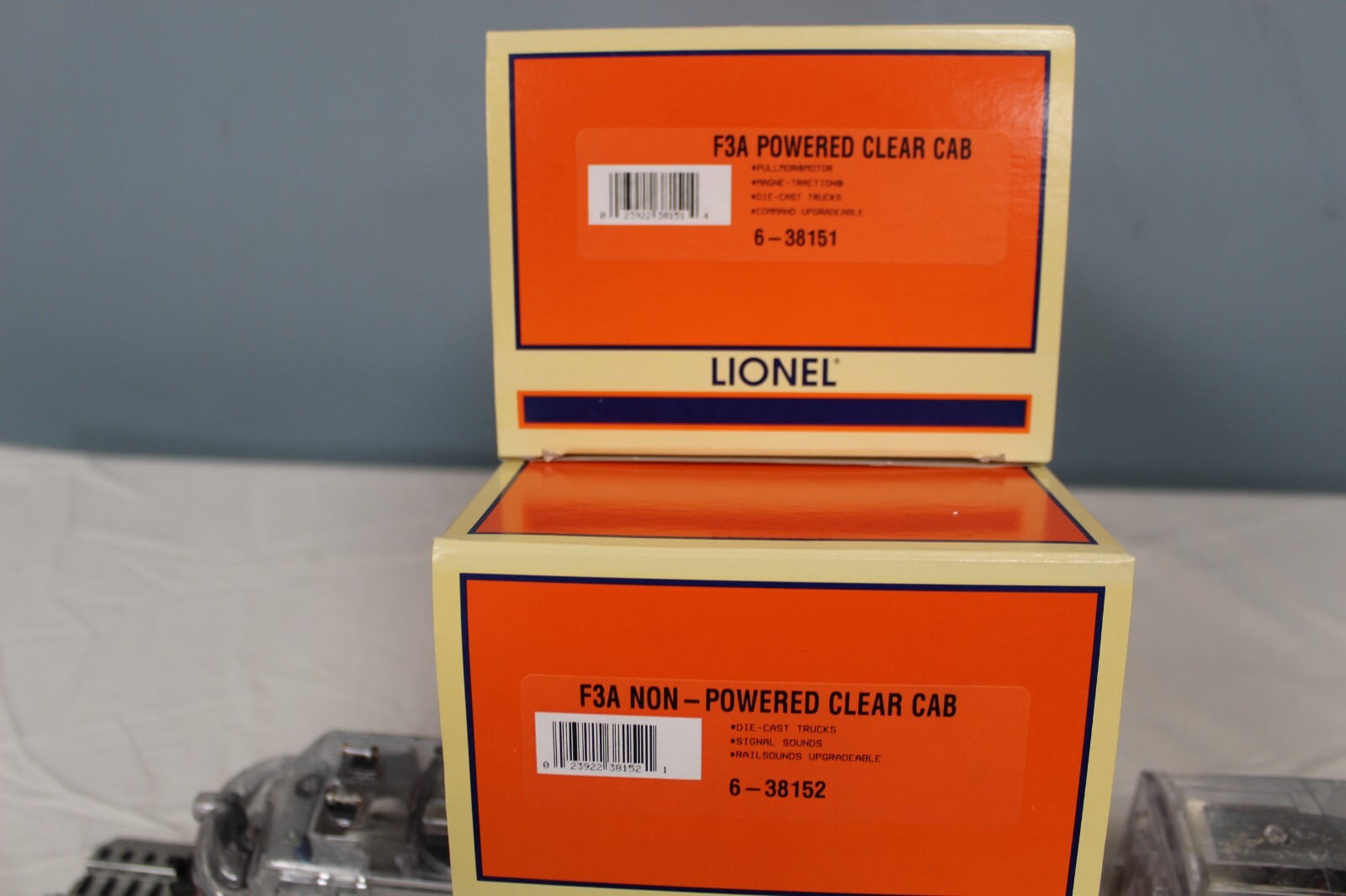 Lionel 6-38150 – F3A Clear Cab Set 6-38151 & 6-38152