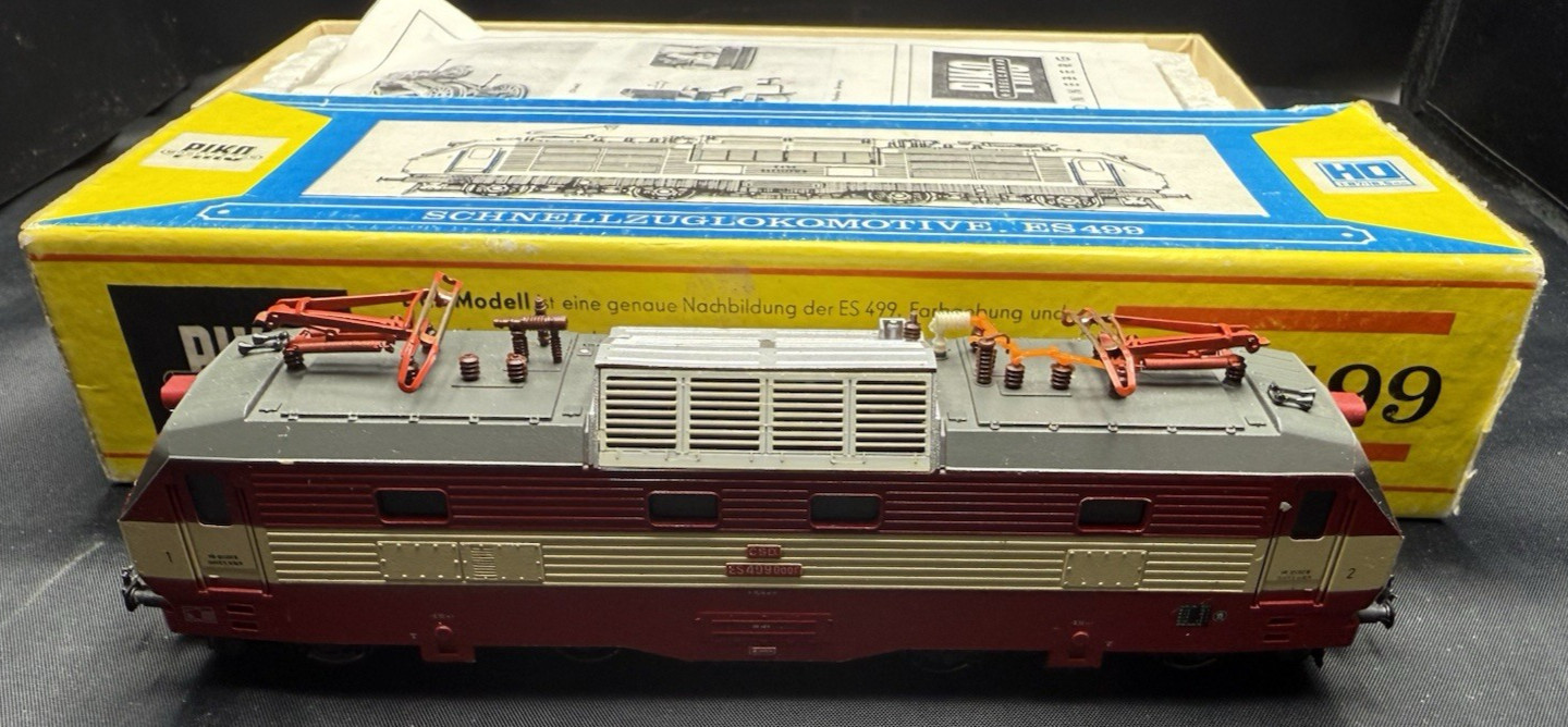 PIKO SCHNELIZUGLOKOMOTIVE ES 499 HO ELECTRIC LOCOMOTIVE 5/6220-002 RED TESTED!