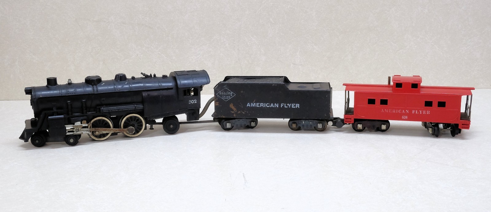 American Flyer 302 Steam Loco + Tender + 638 Caboose, S Gauge, 1940s-1950s