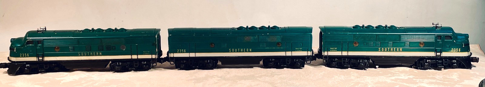 Vintage Lionel 2356 Southern, F3 ABA, O Gauge Locomotive Set, 1954-1956