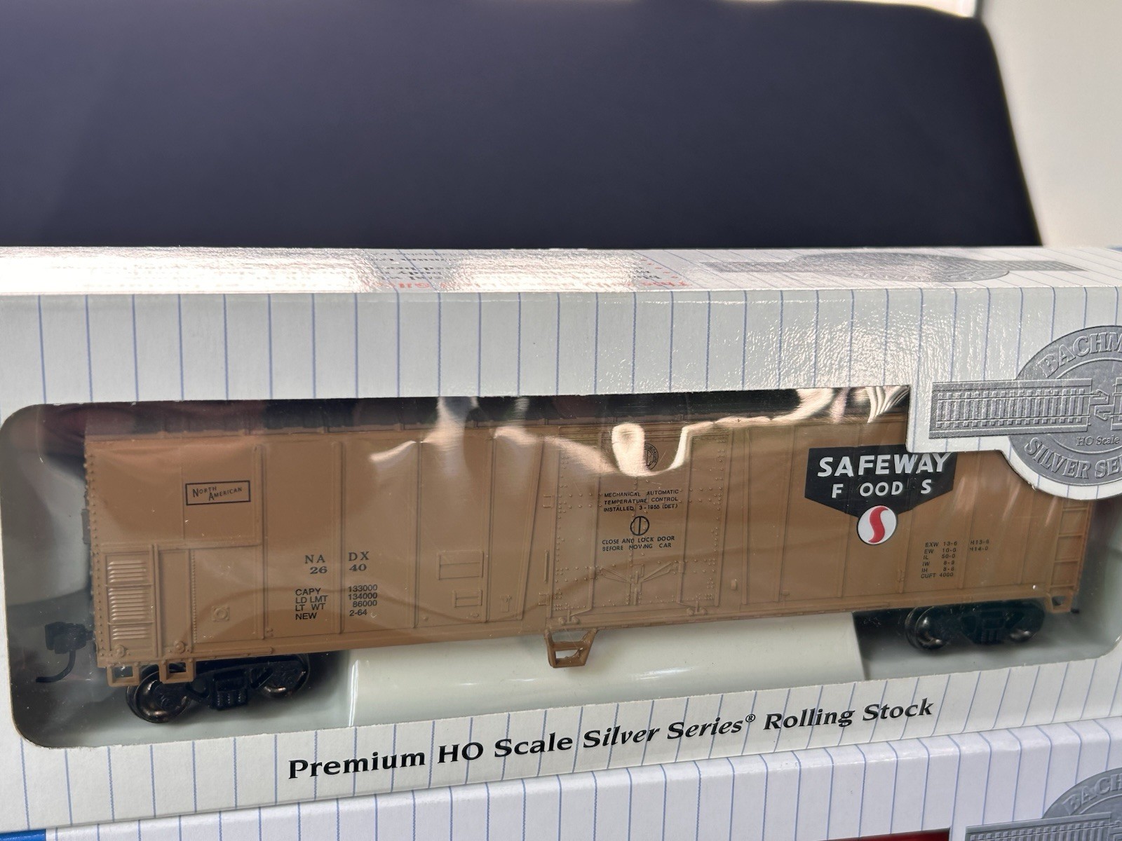 Lot of 4 Bachman HO Silver Series Rolling Stock cars with boxes
