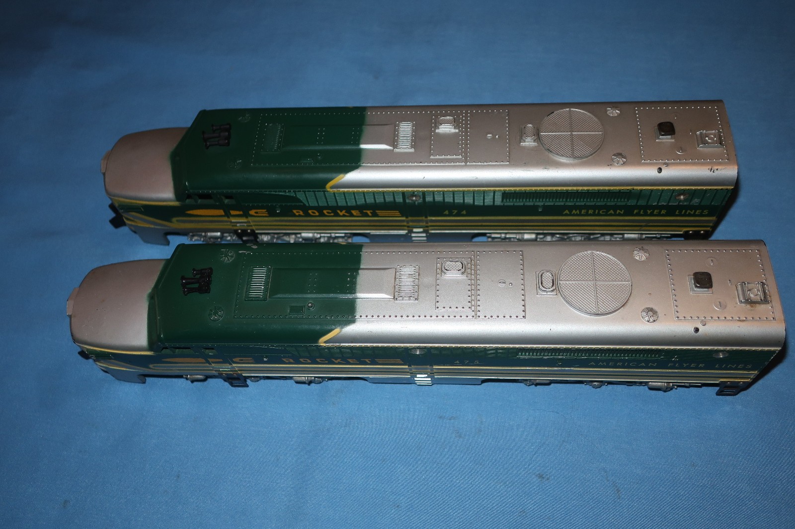 American Flyer #474/475 Rocket PA Alco Diesel Locomotives. Runs well