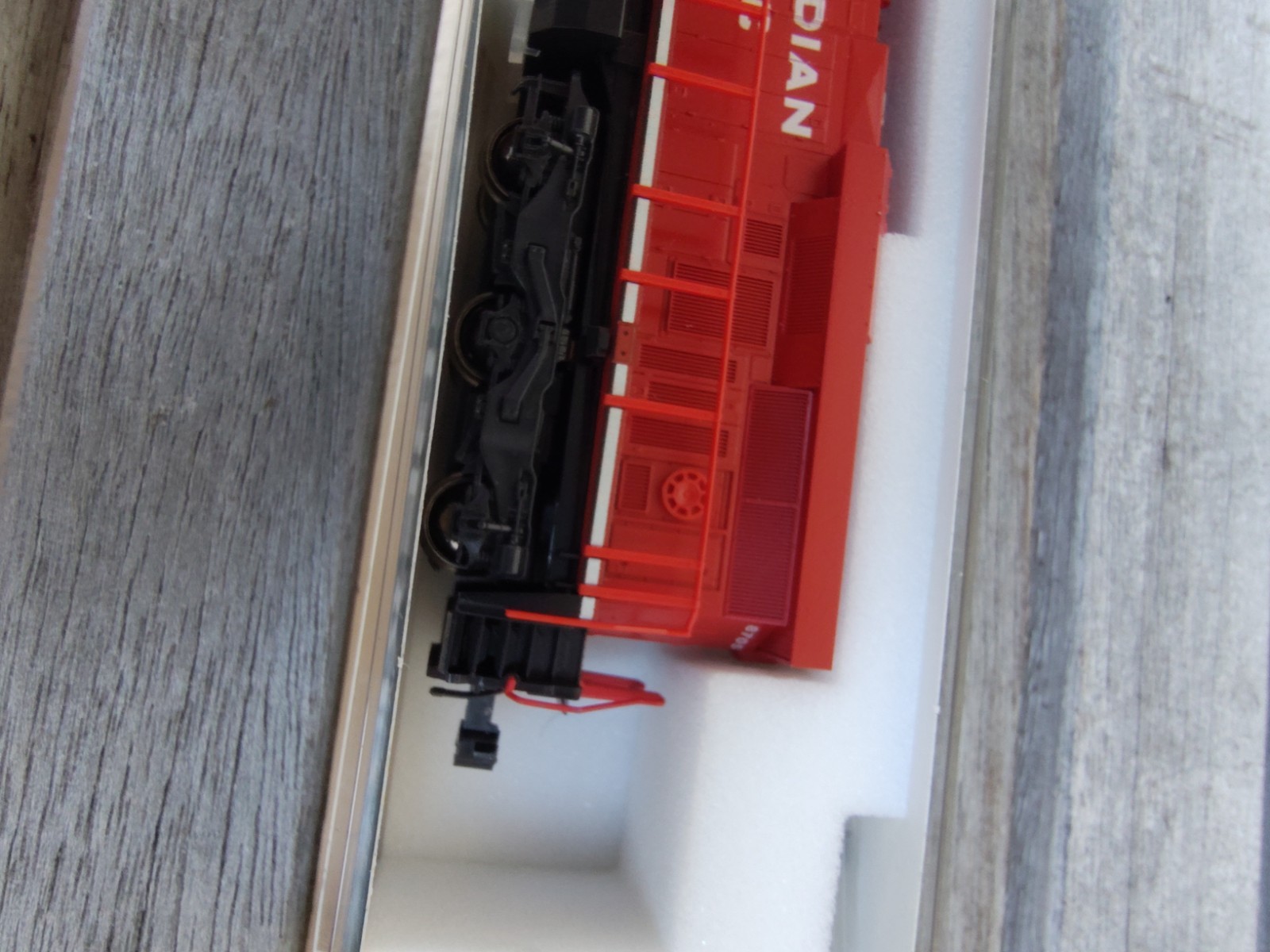 Kato 176-8903 Canadian Pacific GE ES44AC “GEVO” locomotive Free Shipping