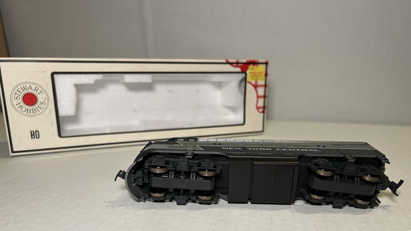 Stewart Hobbies HO Scale NYC Stock #9140 Tested 2/ Box + 4 Loose Rivarossi Cars