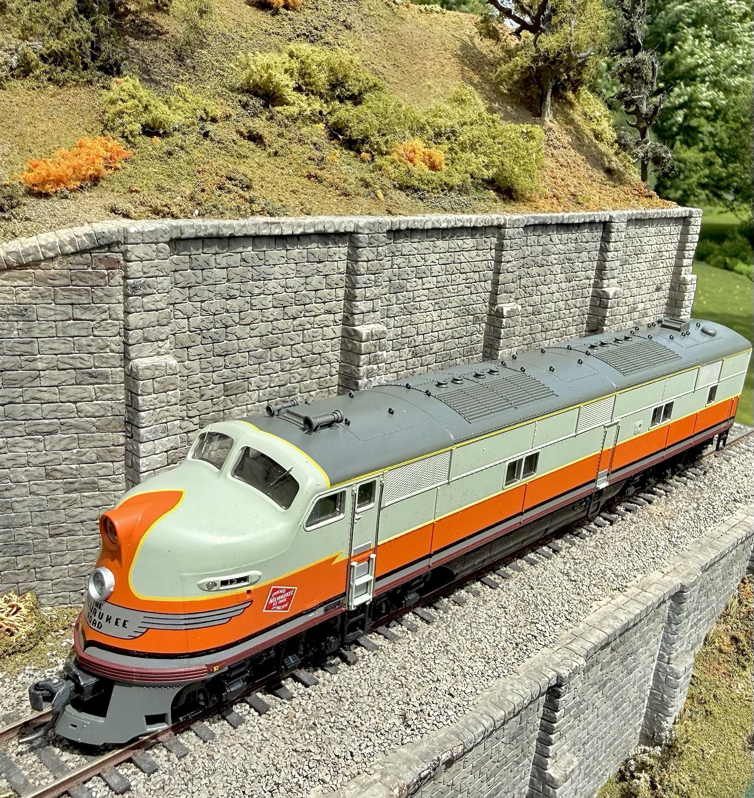2 HO Scale BLI Paragon E6A/A Milwaukee Road DC/DCC/Sound/NIB