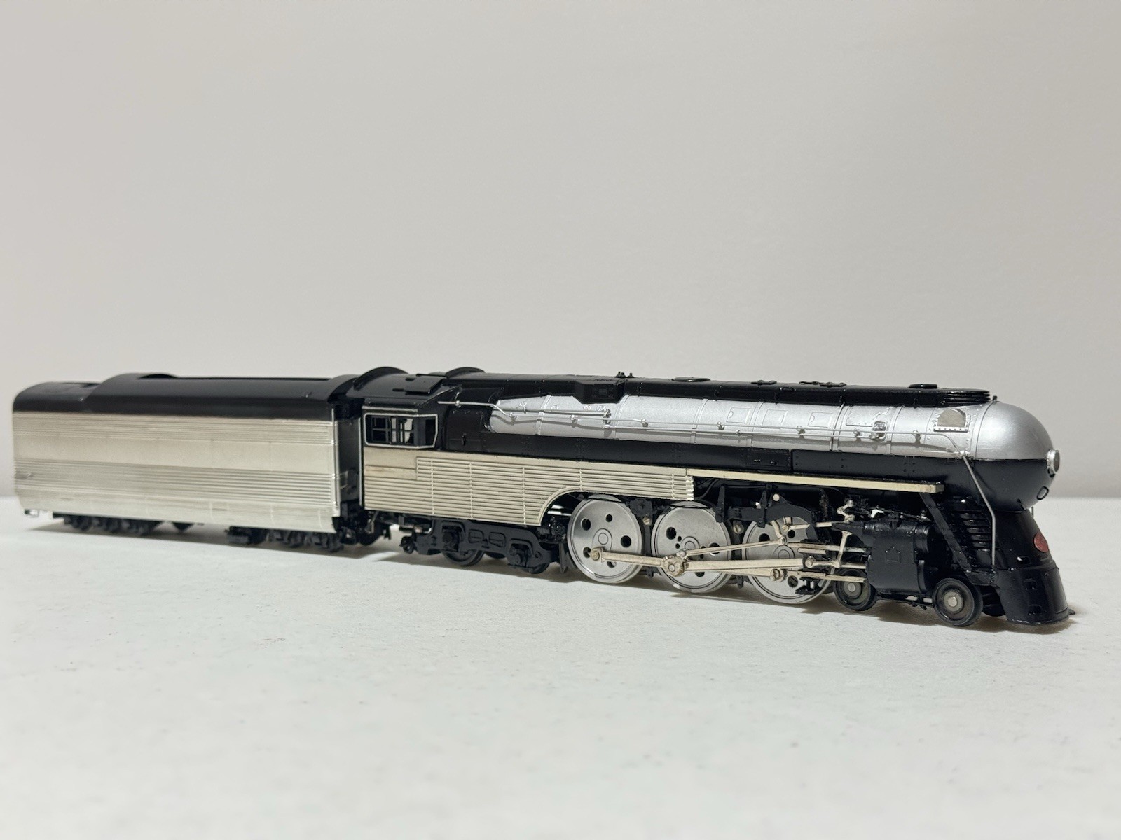 HO PSC 15332 New York Central Empire States Express 4-6-4 & Passenger Cars NYC