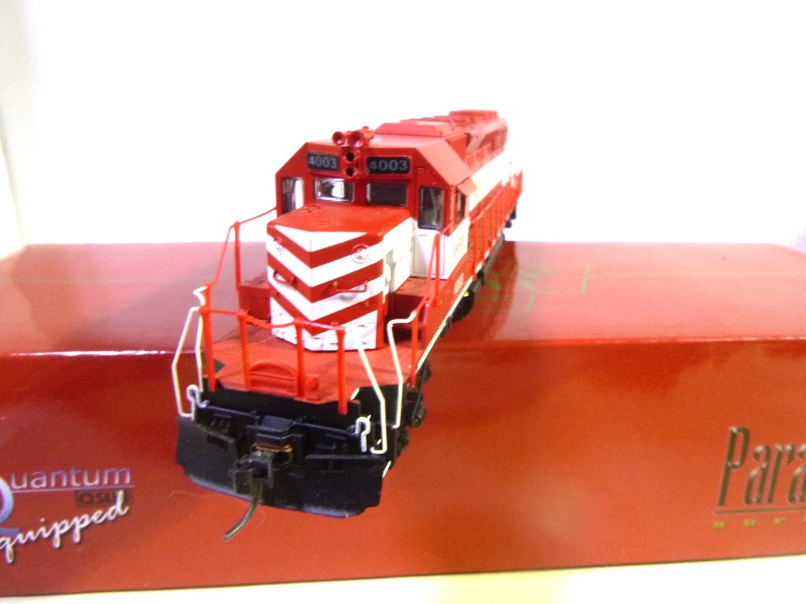 HO Broadway Limited – NEBRASKA SD40-2 Paragon DC,DCC,SOUND LABELED