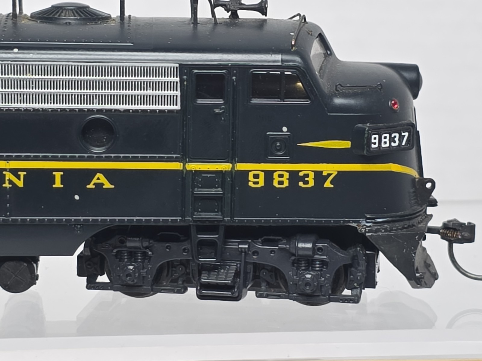 Custom Atlas HO 8309 Pennsylvania PRR 9837 EMD FP-7 A Unit Roof Antennas Runs