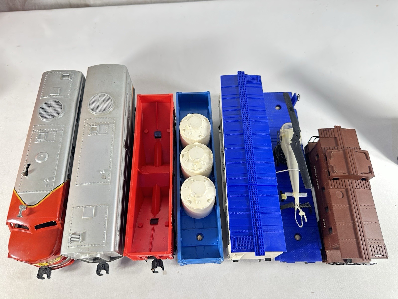 Beautiful Lionel Original Postwar BOXED Santa Fe Sears Promotional Set #9673!