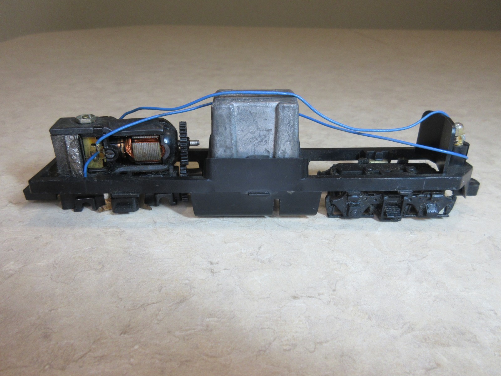 Revell F7 Diesel Locomotive. New Haven. Motor & Light Work! For Parts Or Repair
