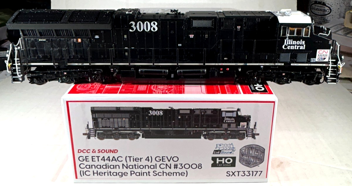SCALETRAINS HO GE ET44AC (TIER 4) GEVO LOCO W/SOUND&DCC CN HERIT IC SXT33177