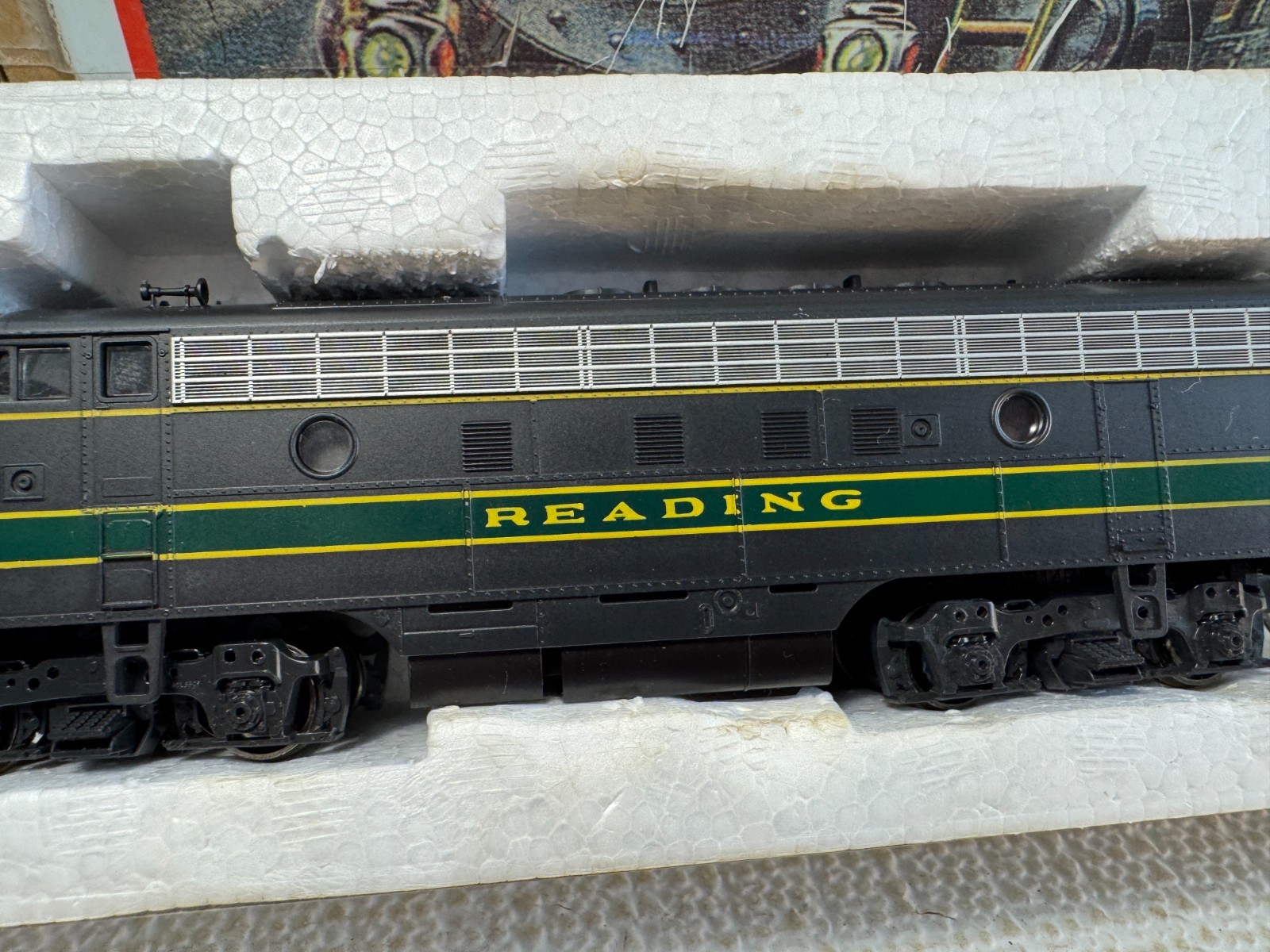 🚂 HO STEWART – READING R.R. F3A & F3B DIESELS-BOTH POWERED- NEW 💥 H3687