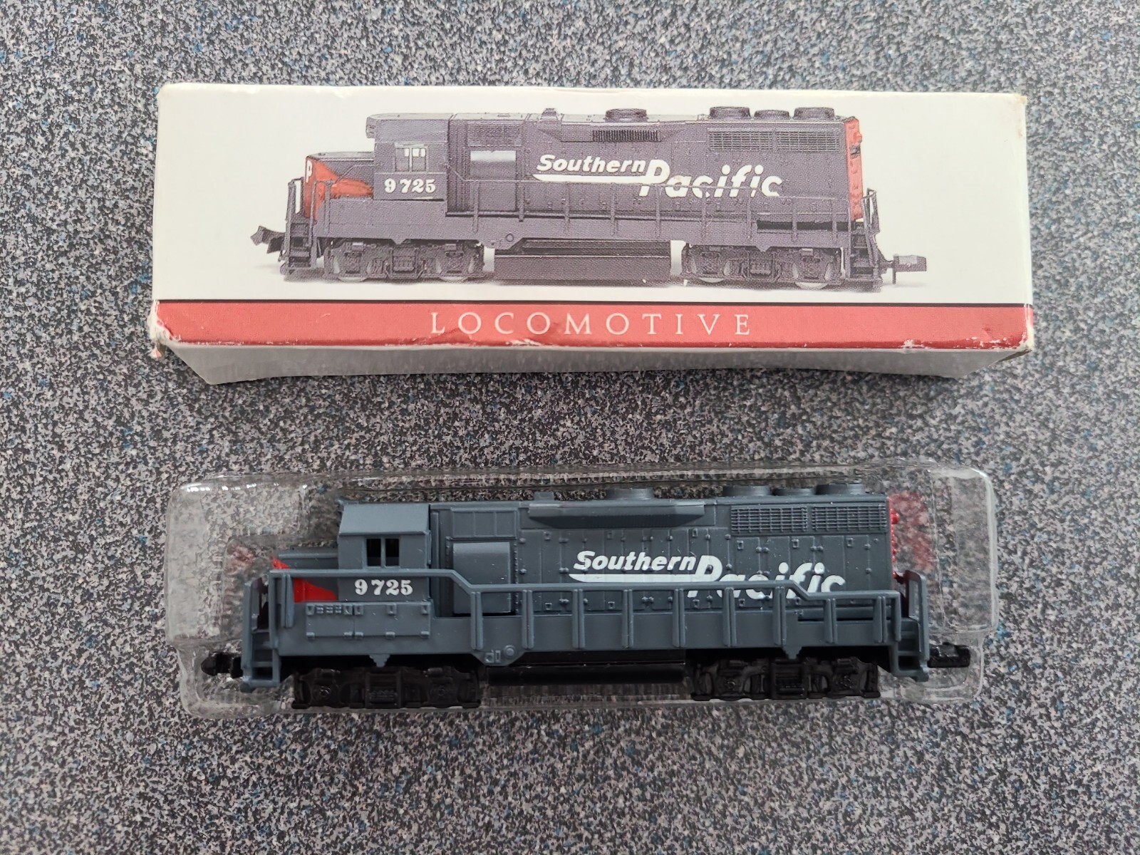High Speed Metal Products Southern Pacific Locomotive #9725 N scale Trains