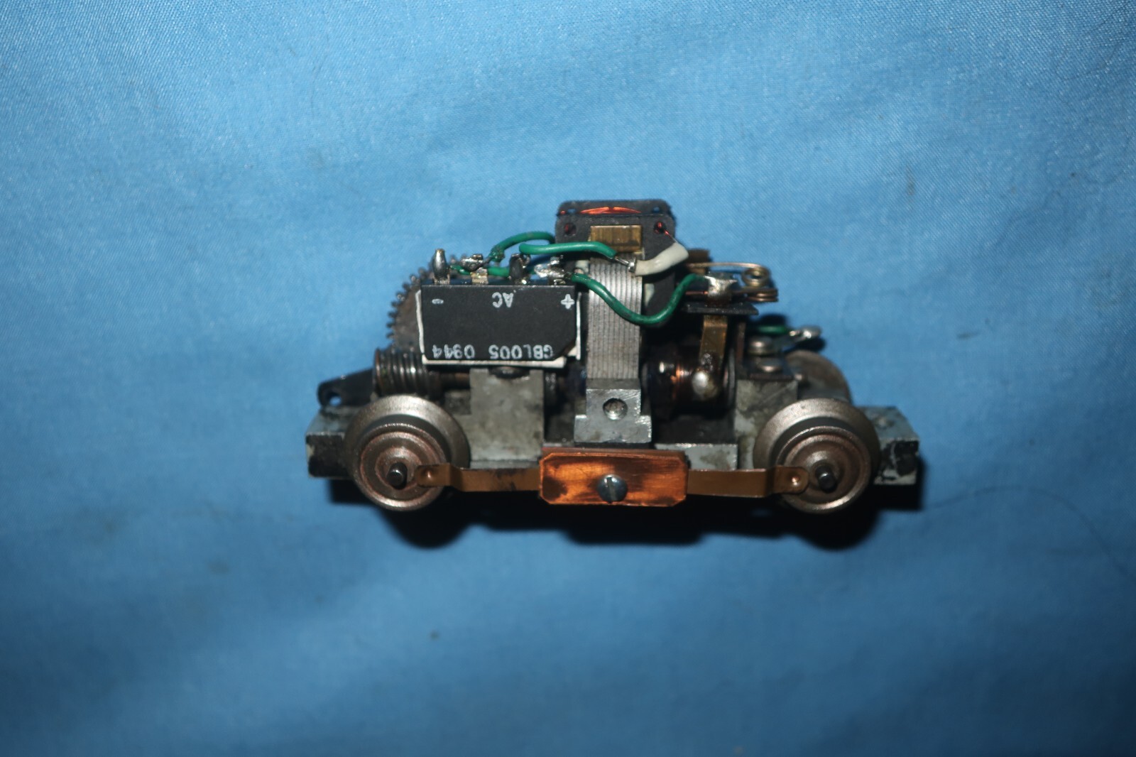 American Flyer #740 Handcar Motor/Chassis w/Slot for Tow Bar. Converted to DC