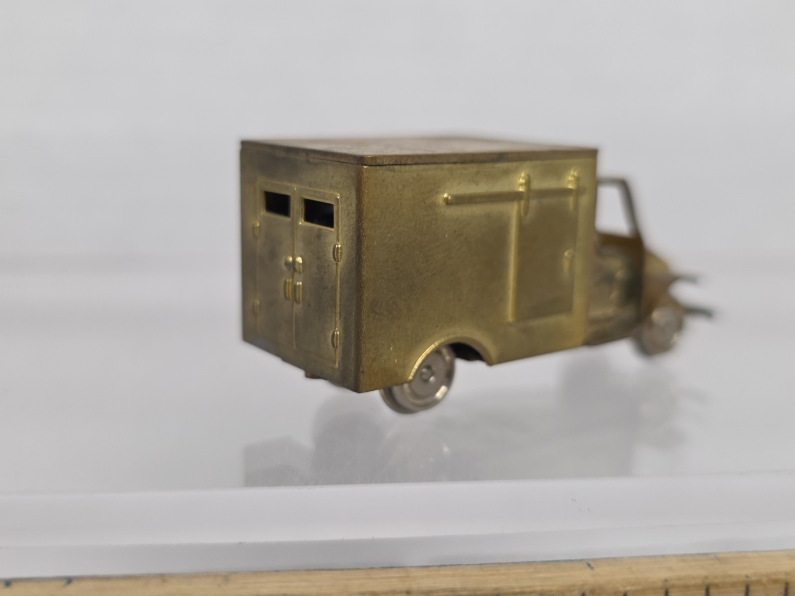 KMT Models? HOn3 Brass Rail Truck Runs Made In Japan Hi-Rail