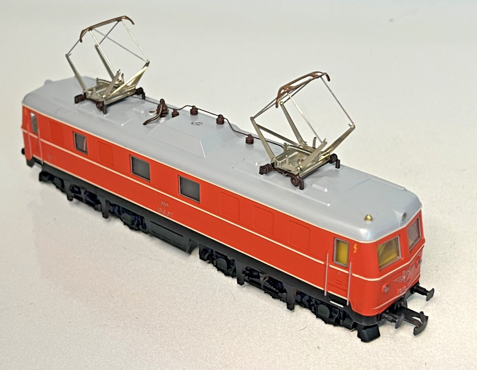 Kleinbahn HO Scale OBB Austrian Railways 1010 Schnellzug Electric Locomotive