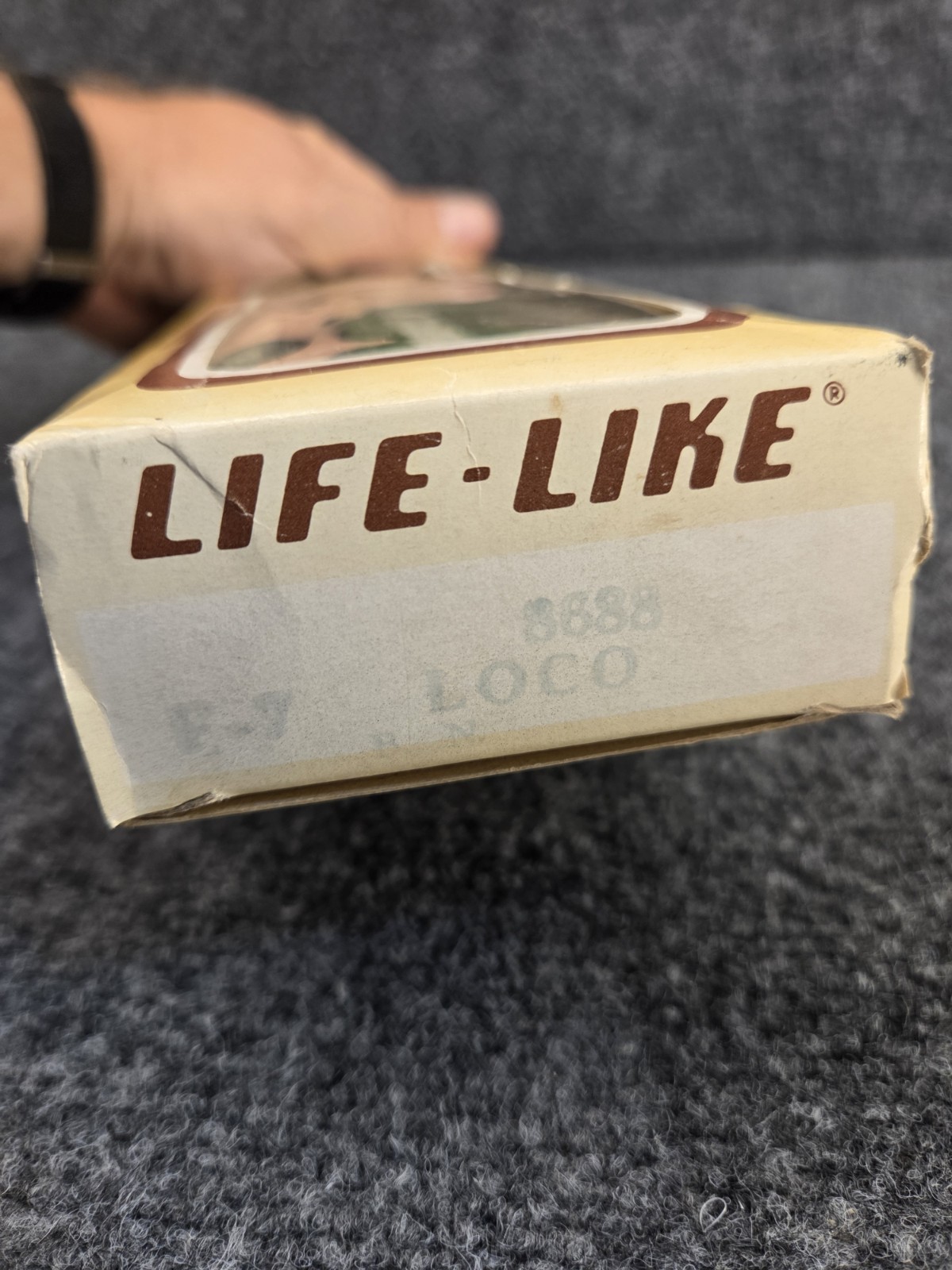 HO Scale Life Like Burlington Northern Powered Diesel Locomotive 8688 F-7