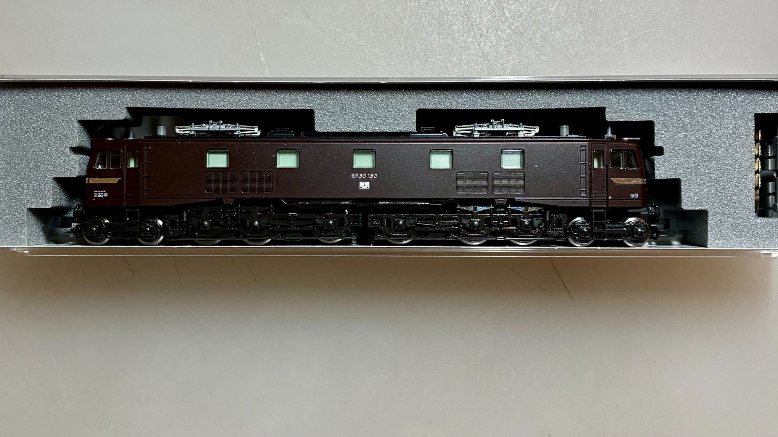 kato 3049-1 Electric Locomotive ef58, n scale, ships from USA